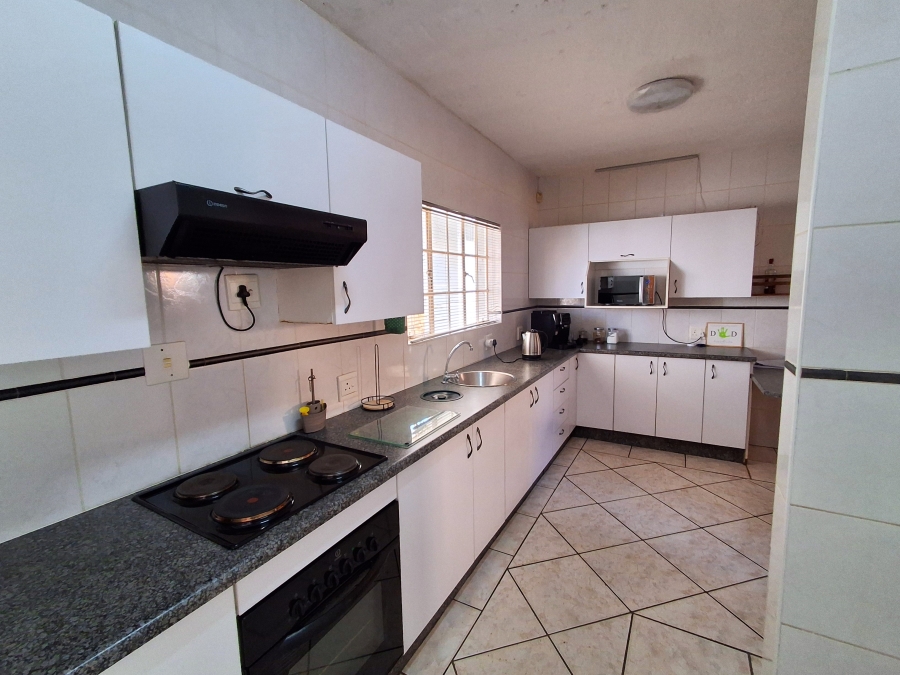 3 Bedroom Property for Sale in Safari Gardens North West